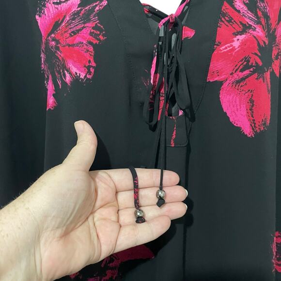 Catherines Womens Plus 2X/3X Black Red Floral Poncho Tunic Top Laced Up Neck - Picture 8 of 9